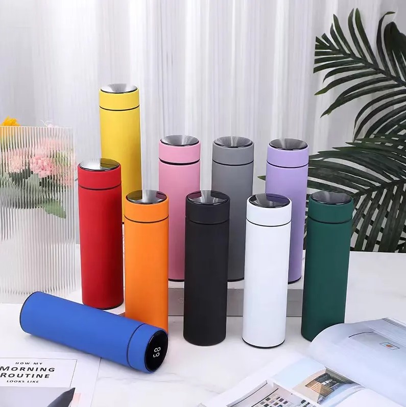 smart-thermos-water-bottle-with-touch-led-display-1706794014